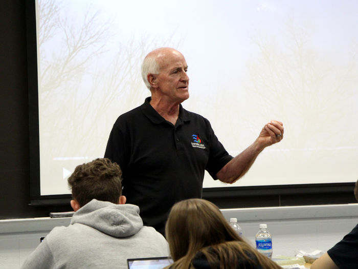 Larry Bickel presenting to students in the climate and energy class at Penn State DuBois.