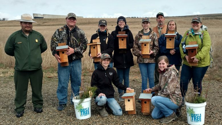 Student volunteers at Flight 93 sight. 