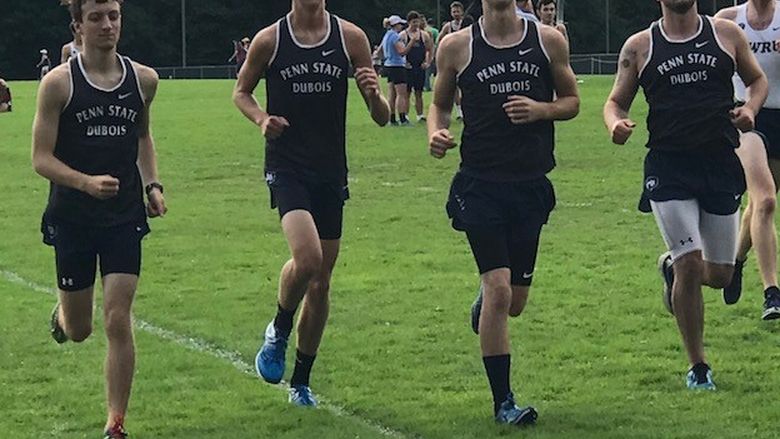 Cross country runners at Allegheny 