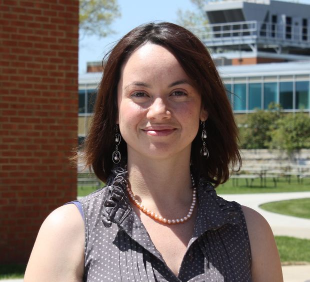 Associate Professor of Mathematics and Geoscience Neyda Abreu 