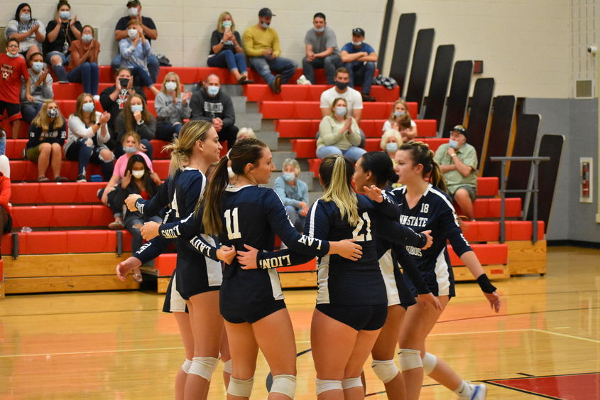 DuBois Volleyball On Court