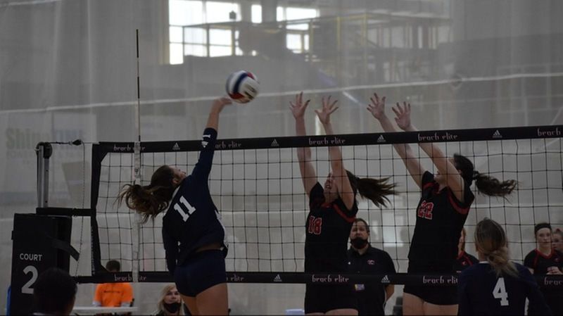 DuBois volleyball in the USCAA Championships